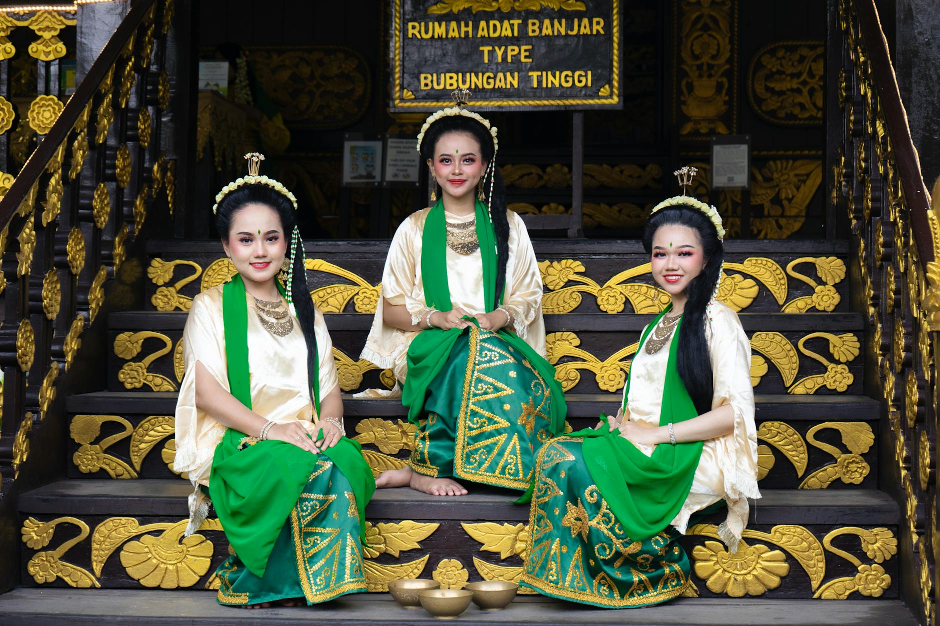 Gorden operasi rumah sakit dengan standar kualitas tinggi dan desain yang ergonomis untuk meminimalkan risiko kontaminasi dan memaksimalkan kenyamanan pasien selama proses operasi.